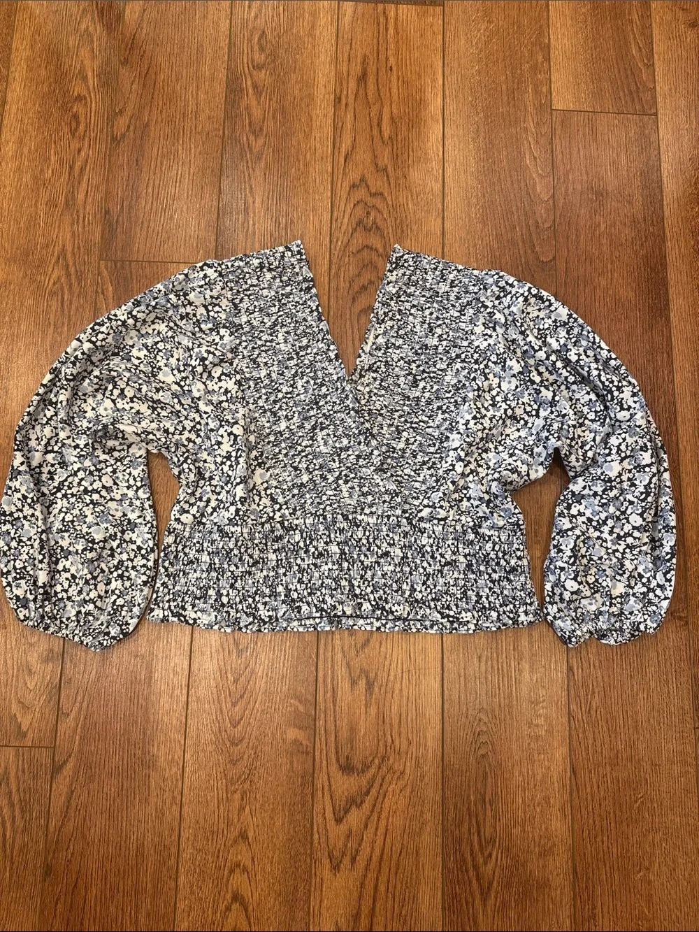Abercrombie & Fitch Black and White Floral Smocked V-Neck Blouse